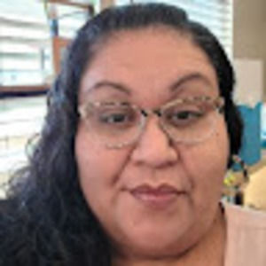 Meet your Posher, Desiree